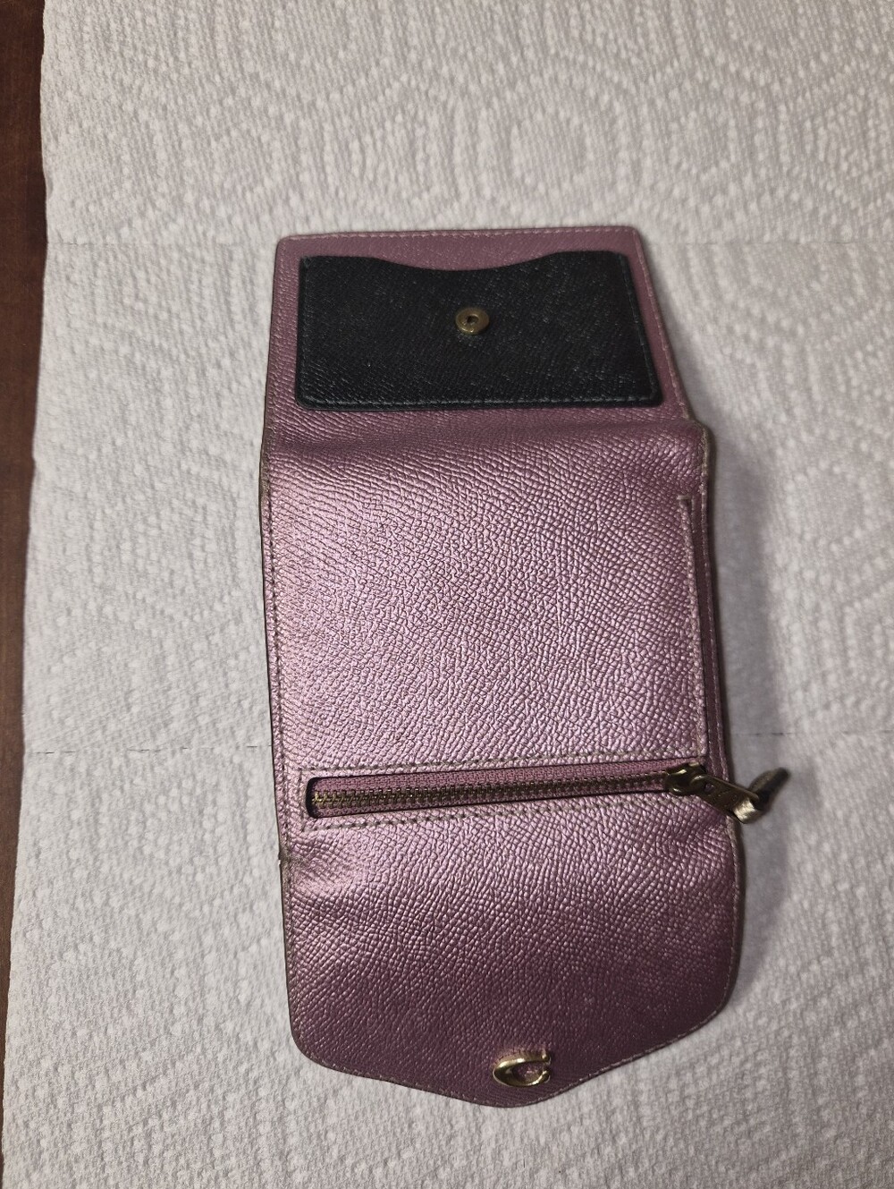 Coach Metallic Pink Wallet with Dark Green Accent - Picture 3 of 4